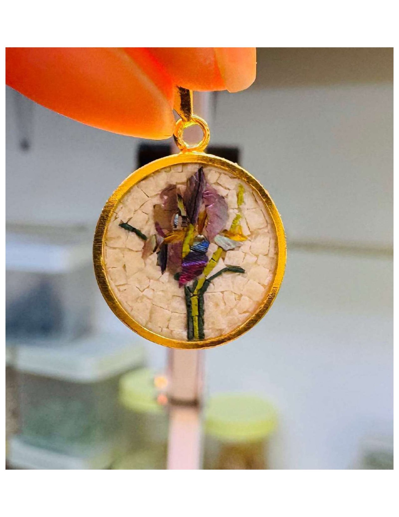 Seashell Black Iris Mosaic Necklace